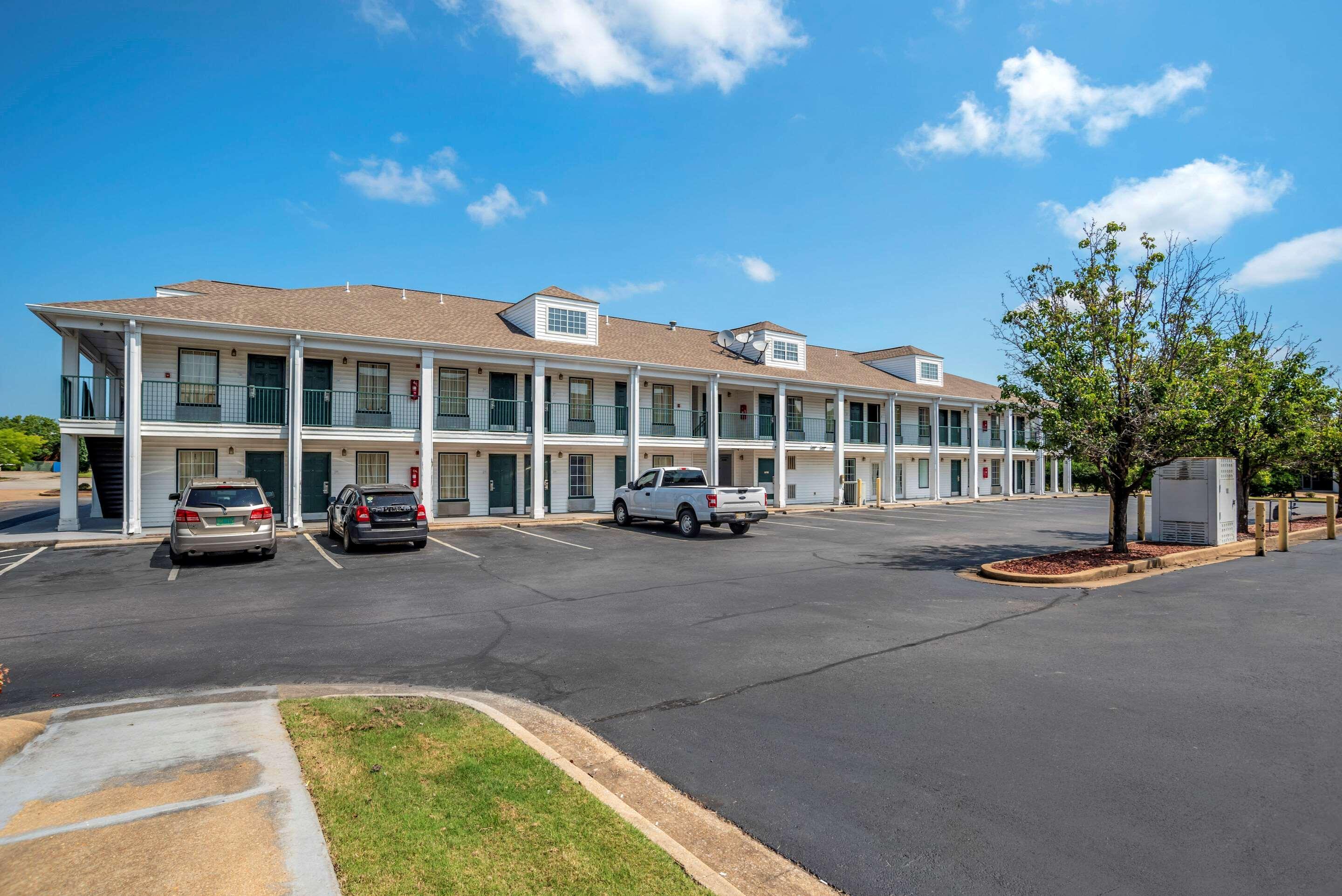 Econo Lodge Tupelo Exterior foto