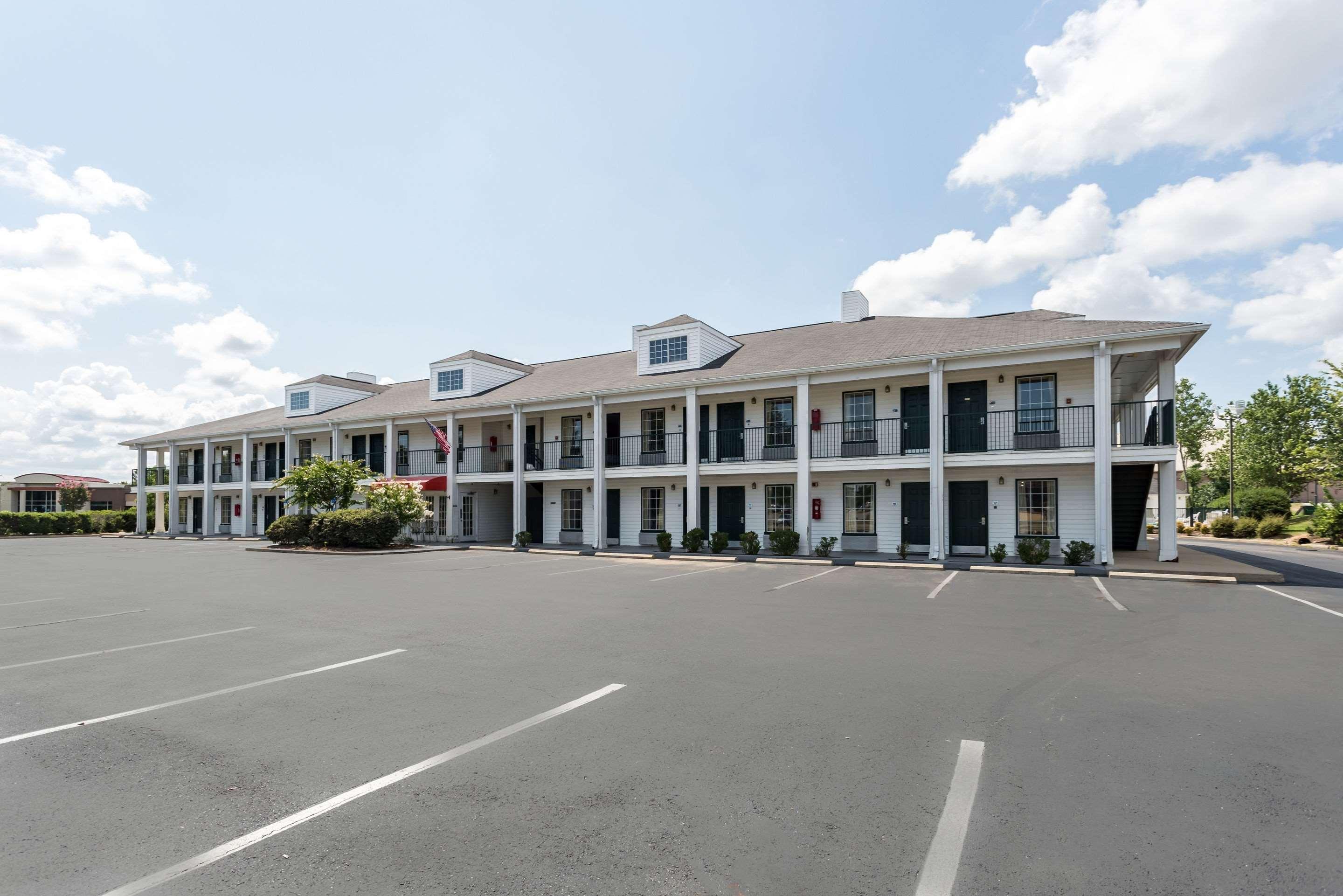 Econo Lodge Tupelo Exterior foto